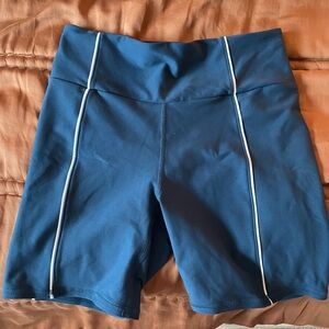 YPB by Abercrombie & Fitch 7” Bike Shorts Athletic Blue White Size L